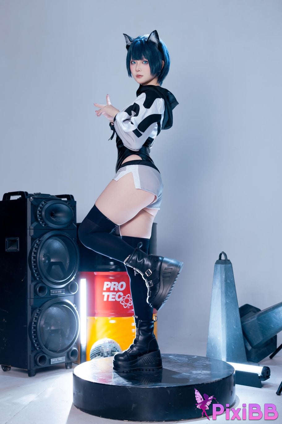 Cosplayer Yuyu Figure PixiBB.COM 016