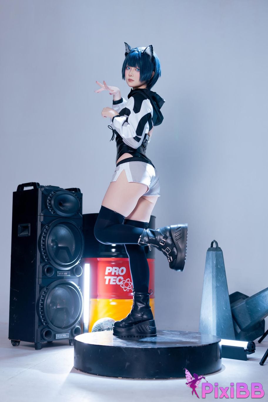 Cosplayer Yuyu Figure PixiBB.COM 018