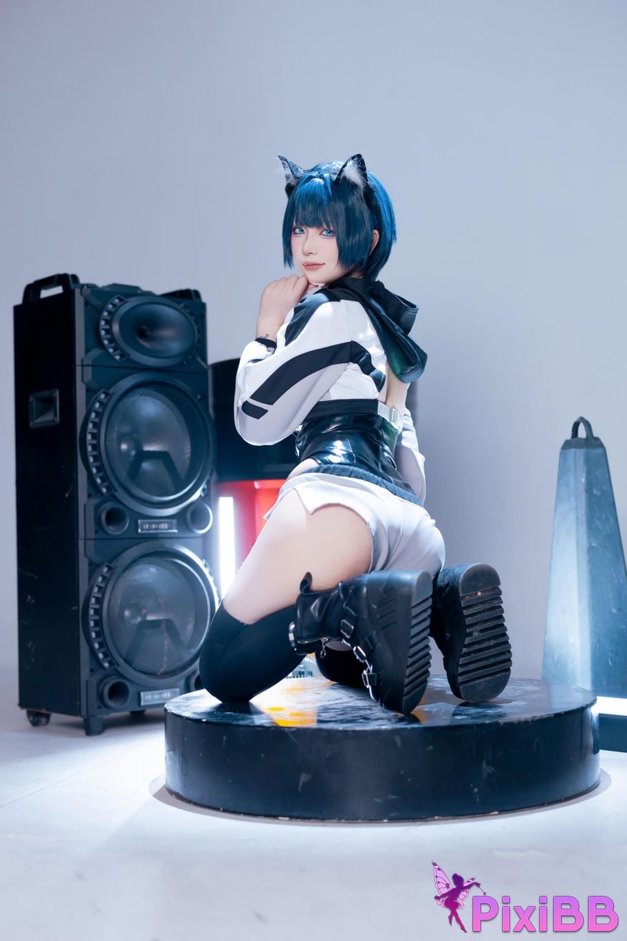 Cosplayer Yuyu Figure PixiBB.COM 035