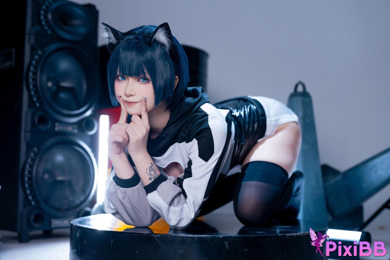 Cosplayer Yuyu Figure PixiBB.COM 075