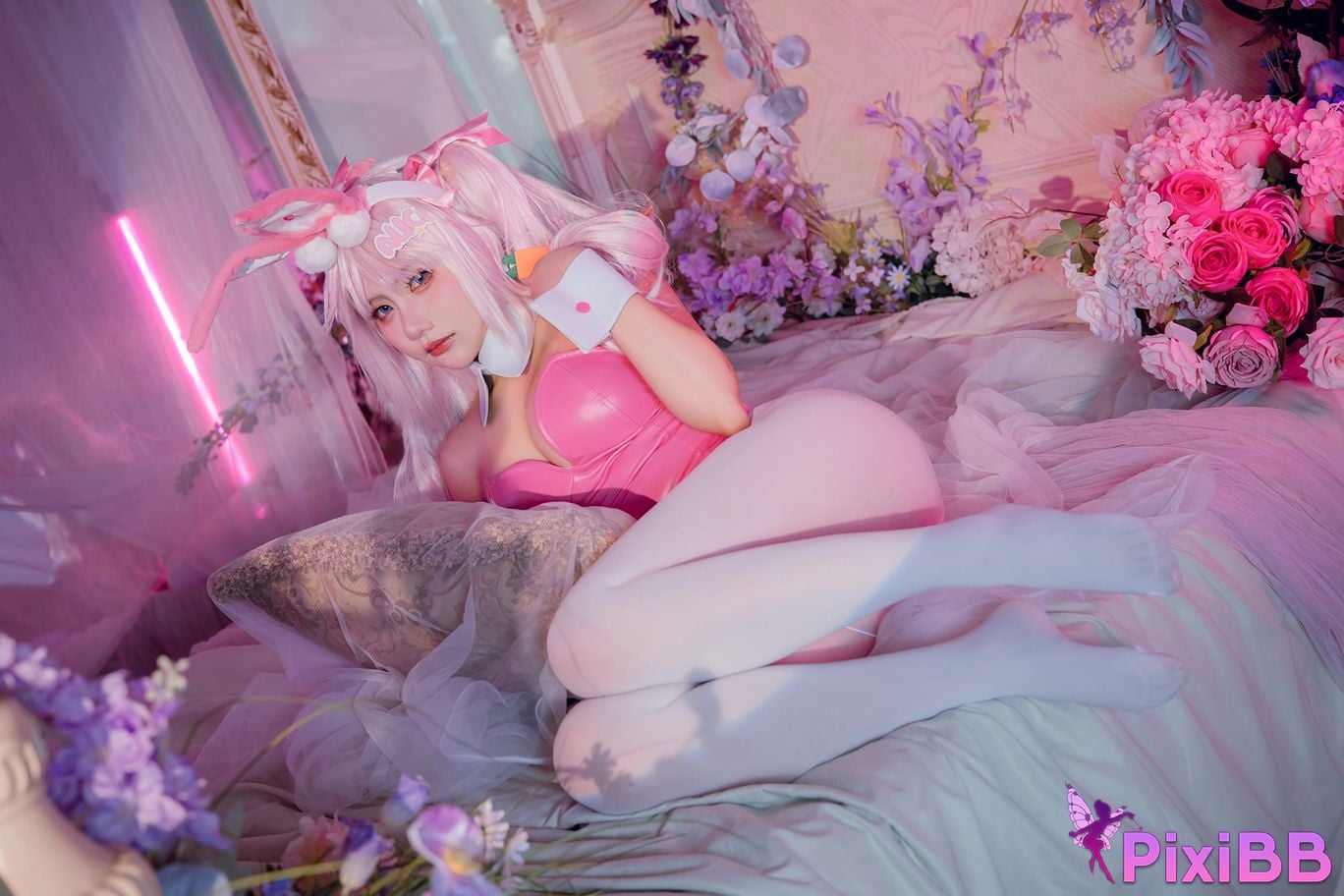 Is Cosplay a Bear Nikke Alice Bunny PixiBB.COM 009