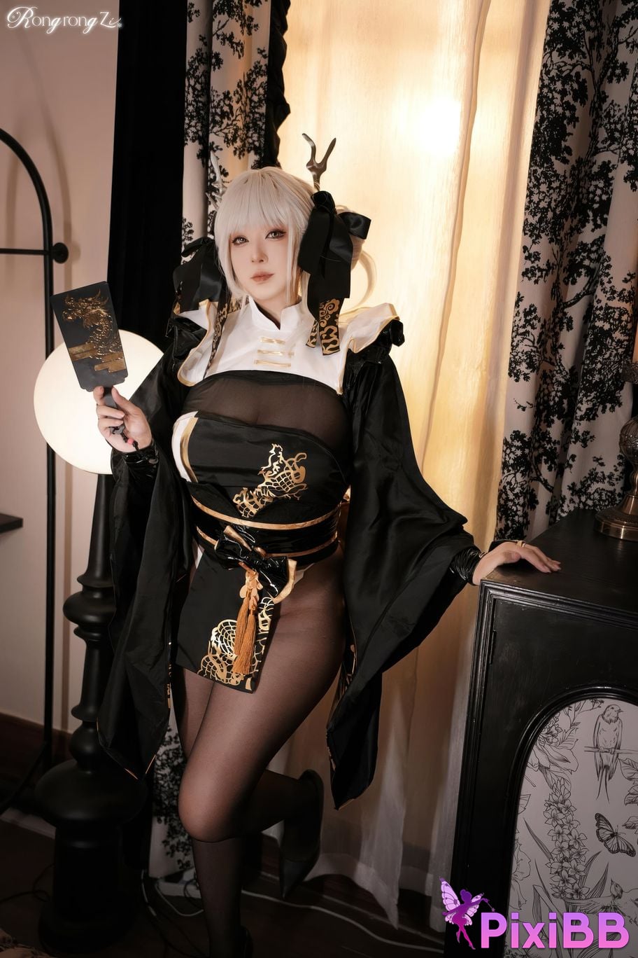 Cosplayer Little Rongzi gurgling w NIKKE goddess of victory Blanche White Rabbit PixiBB.COM 042