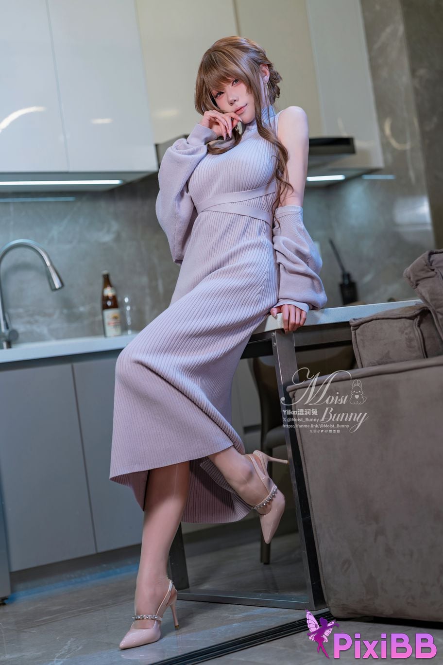 Cosplayer Sticky Dumpling Rabbit 2601 monthly works beside husband PixiBB.COM 091