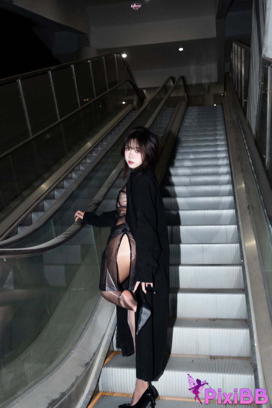 Cosplayer Qiqi be good Midnight encounter PixiBB.COM 009