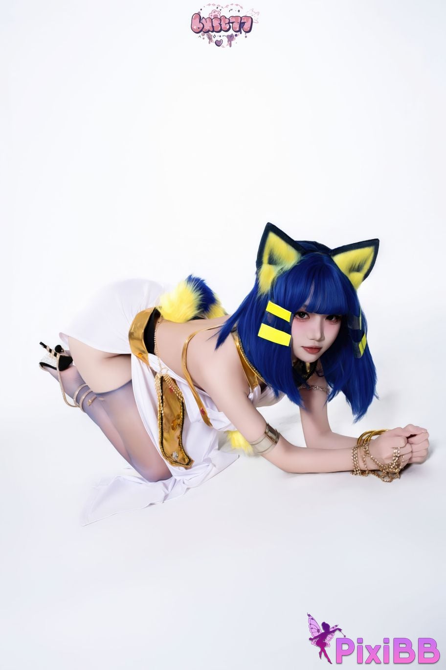 Cosplayer Qiqi be good egyptian cat PixiBB.COM 014