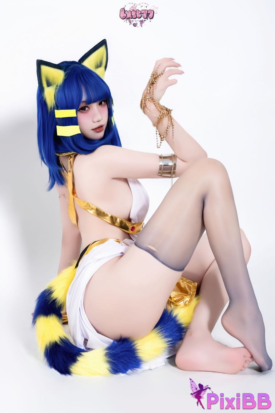 Cosplayer Qiqi be good egyptian cat PixiBB.COM 020