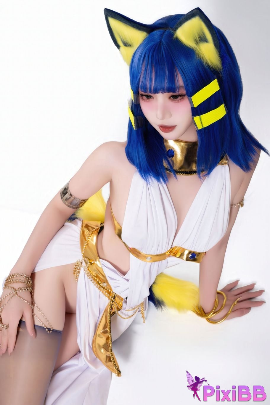 Cosplayer Qiqi be good egyptian cat PixiBB.COM 032