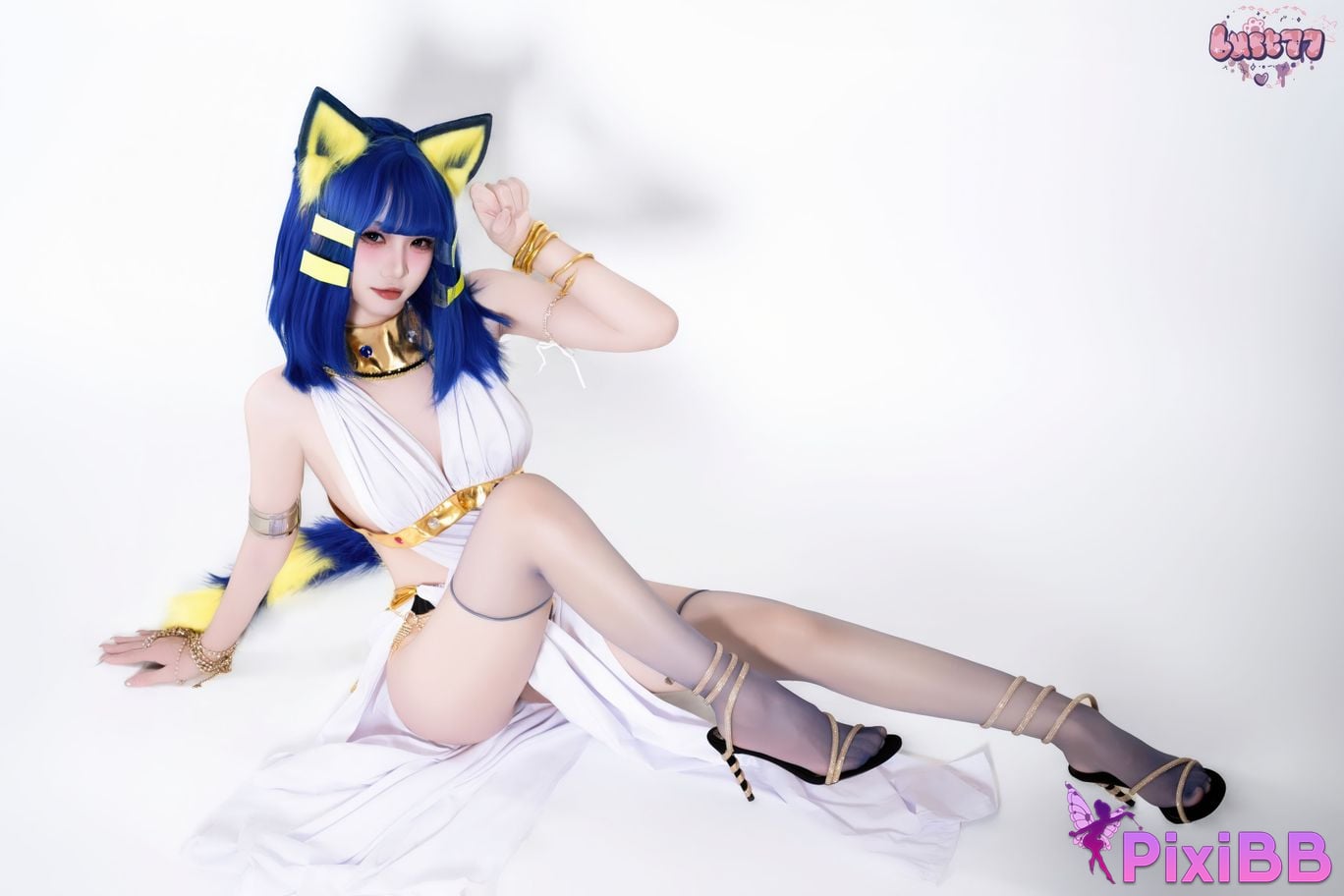 Cosplayer Qiqi be good egyptian cat PixiBB.COM 050