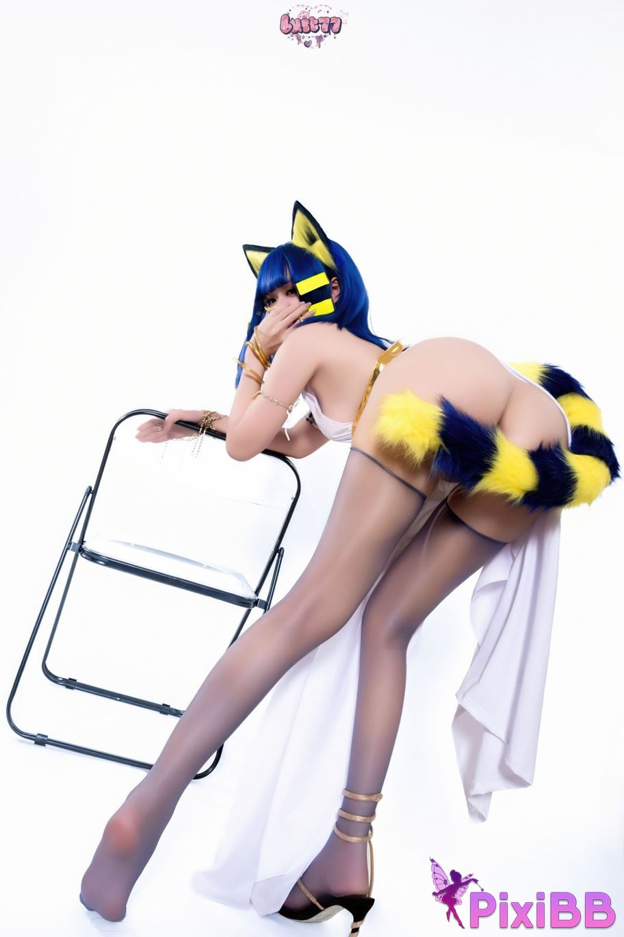 Cosplayer Qiqi be good egyptian cat PixiBB.COM 053