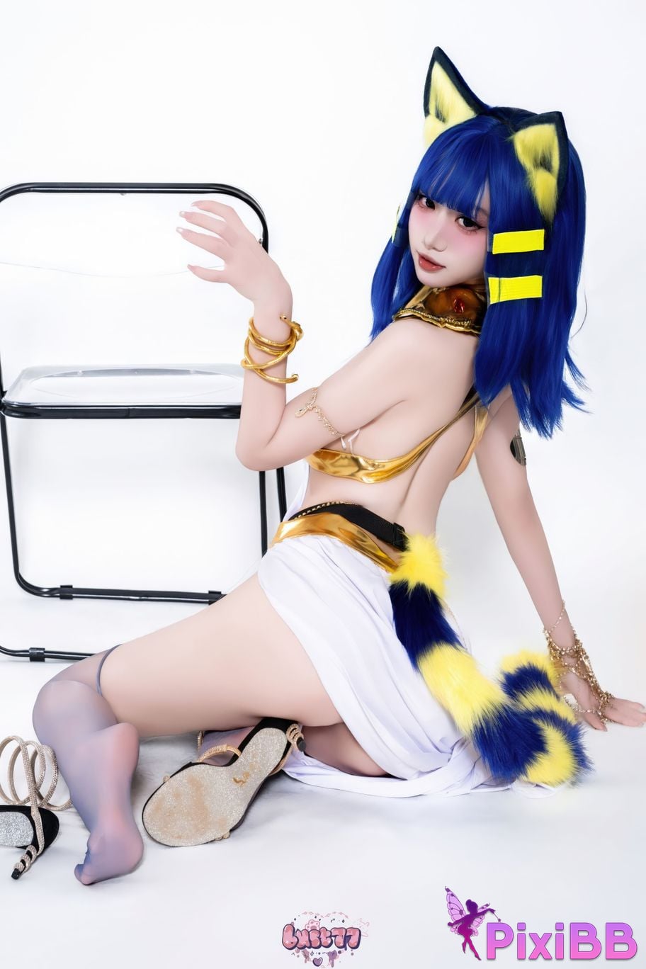 Cosplayer Qiqi be good egyptian cat PixiBB.COM 055