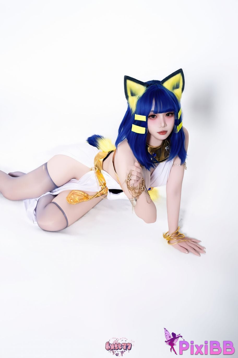 Cosplayer Qiqi be good egyptian cat PixiBB.COM 061