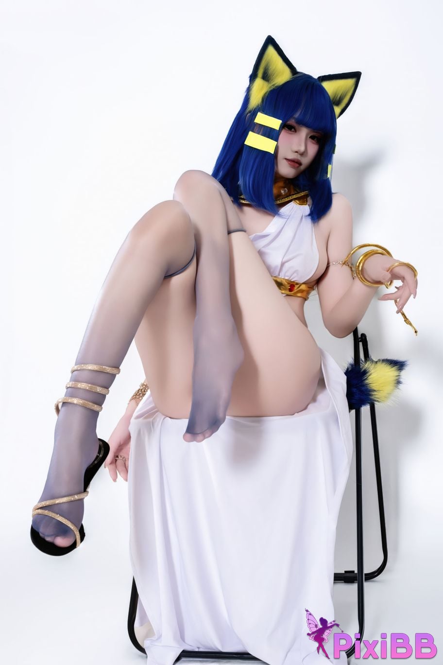 Cosplayer Qiqi be good egyptian cat PixiBB.COM 064