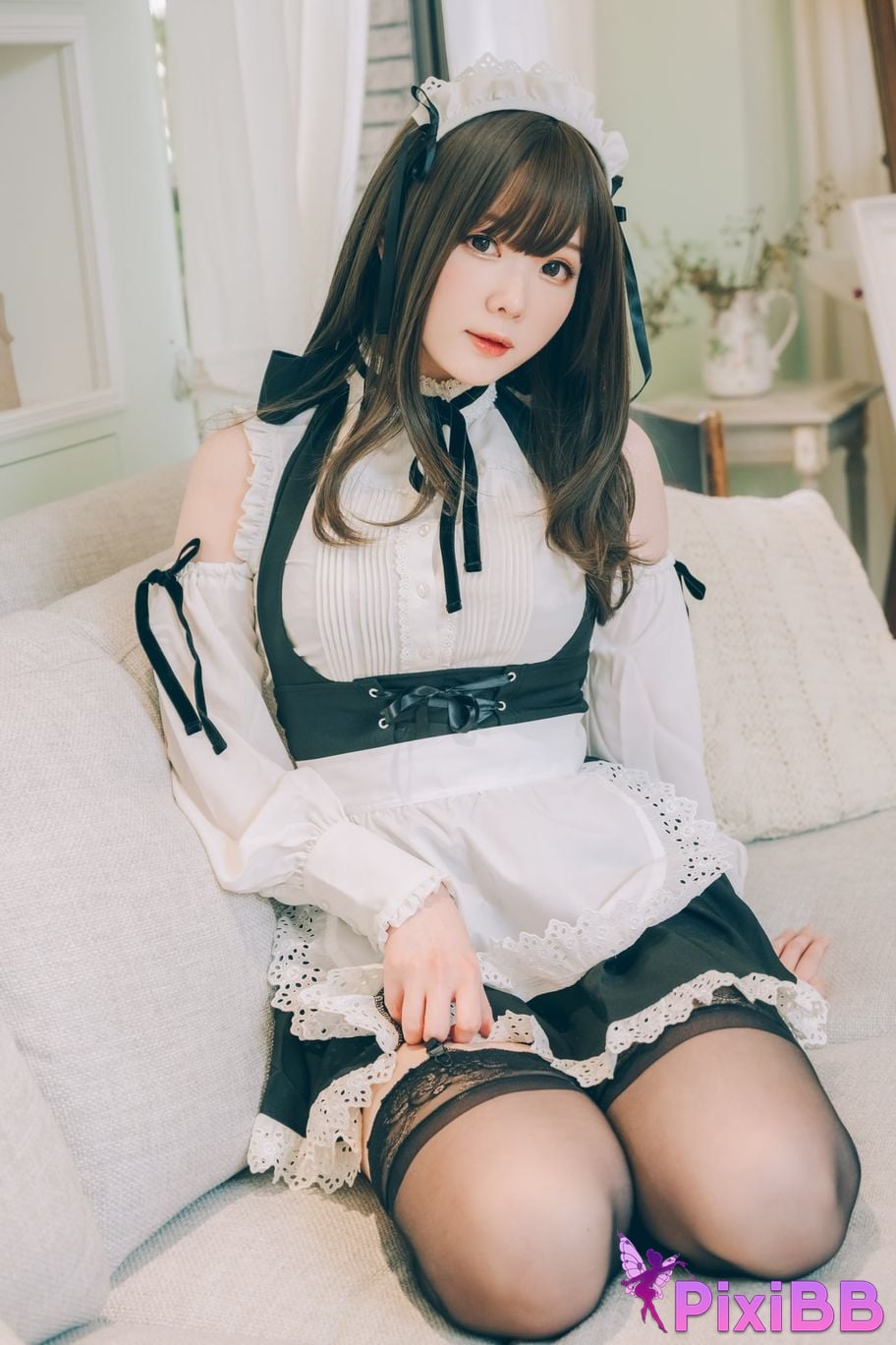 Cosplayer Shimotsuki shimo maid illustrated book 2 PixiBB.COM 005