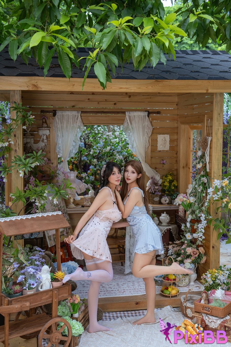 Cosplayer Yunxixi Yunx1x1 milk peach Nai Xi chan nice flower sleep PixiBB.COM 004