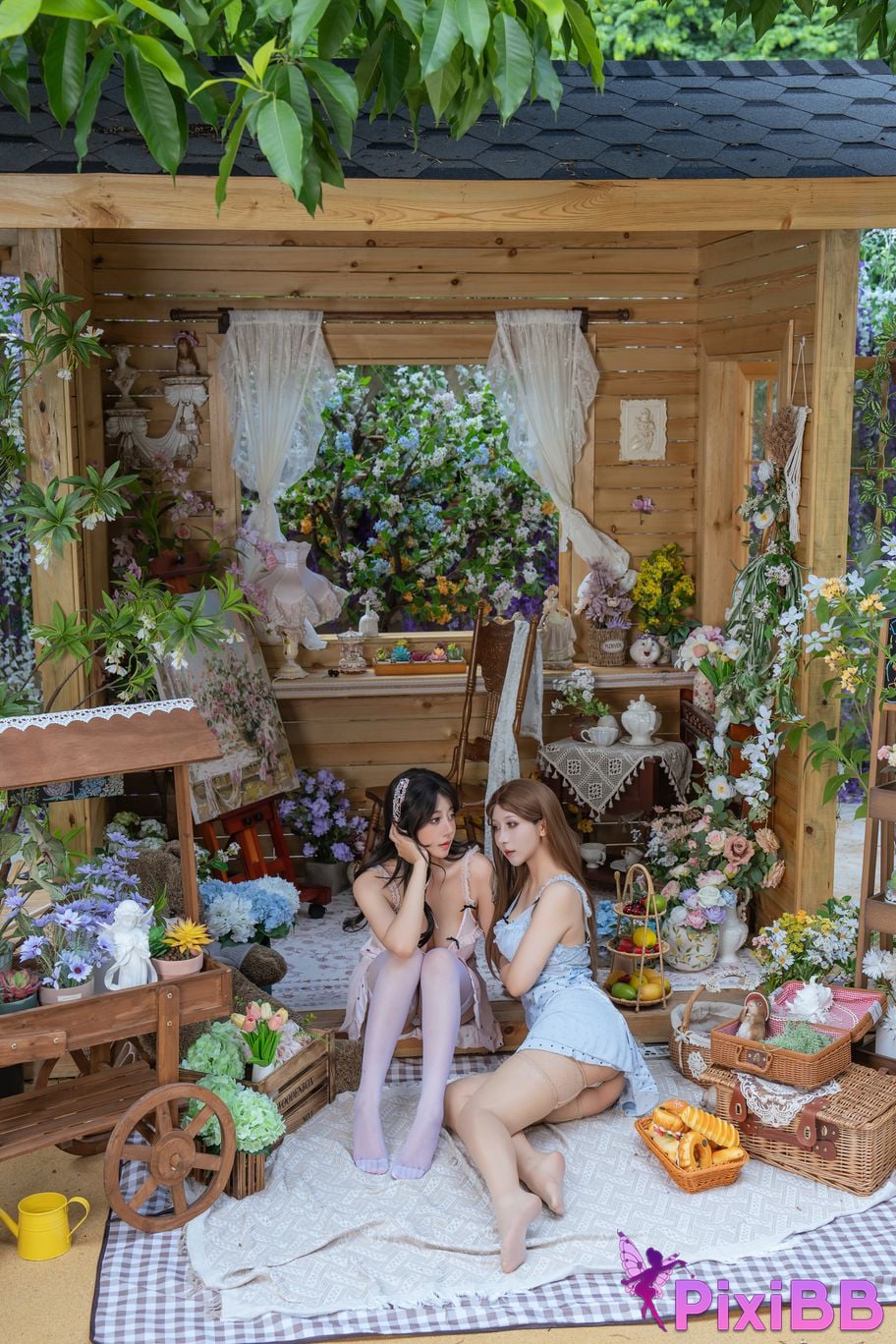 Cosplayer Yunxixi Yunx1x1 milk peach Nai Xi chan nice flower sleep PixiBB.COM 012