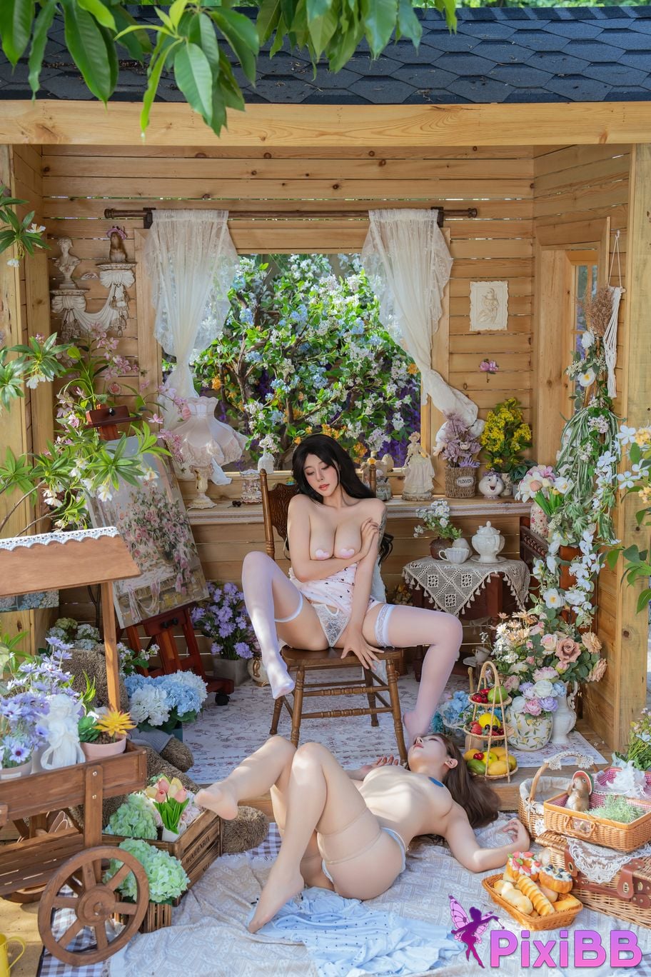 Cosplayer Yunxixi Yunx1x1 milk peach Nai Xi chan nice flower sleep PixiBB.COM 061