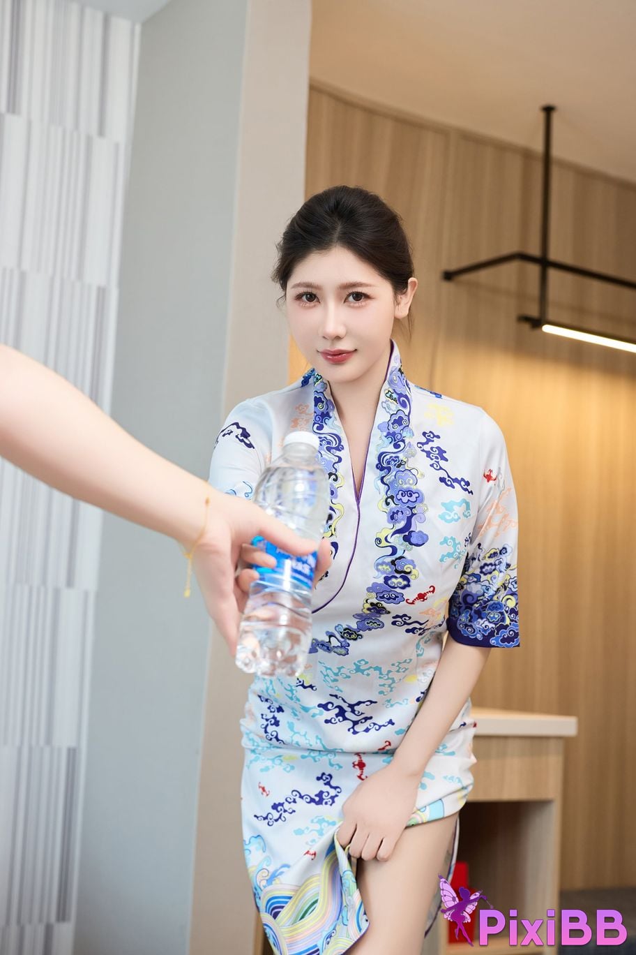No watermark for in app purchases Yin Tian Tiantian sunny XIUREN model stewardess service PixiBB.COM 005