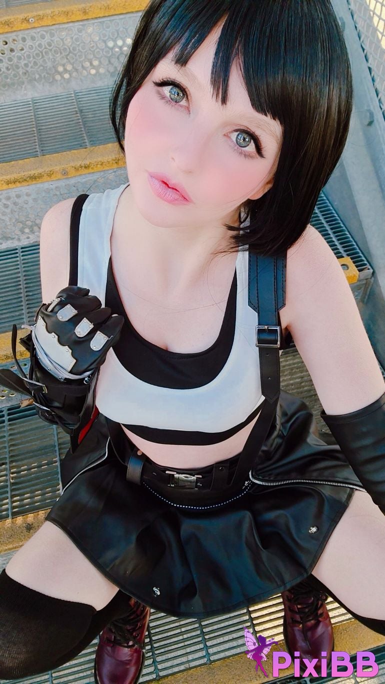 Mikomin Tifa Lockhart Selfie PixiBB.COM 8