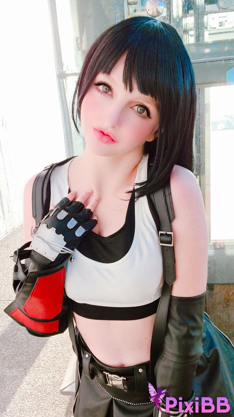 Mikomin Tifa Lockhart Selfie PixiBB.COM 9