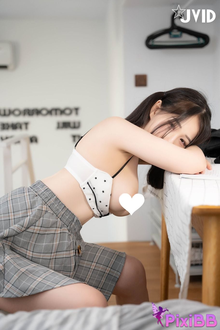 JVID Jamie Juice Bu Neng Fa Chu Sheng Yin Shuang Ma Wei Zai Ci Ni Lin . You Xue Chang Kua Xia Wan Qi Lai PixiBB.COM 038