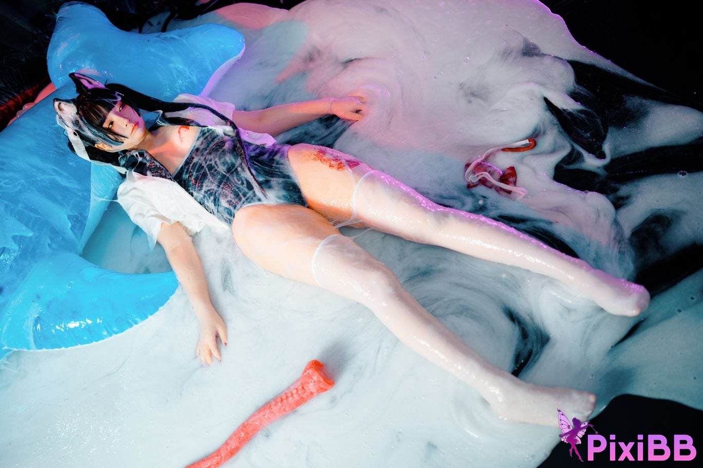 Cosplayer Luoluo Raku scruffy kitten Messy Kitty PixiBB.COM 017