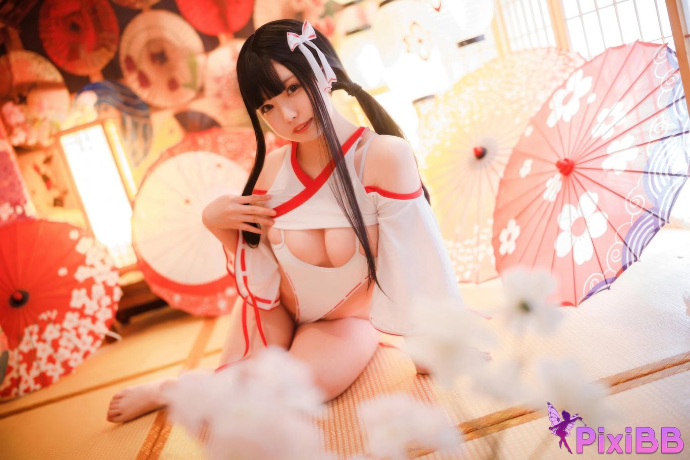 Cosplayer walnut cat Kurumineko One hundred thousand precious volts shrine maiden zombie PixiBB.COM 005