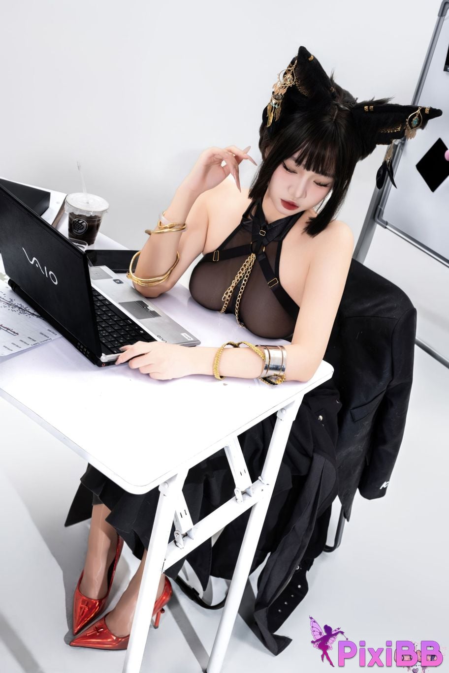 Cosplayer Qiqi be good black Anubis PixiBB.COM 096