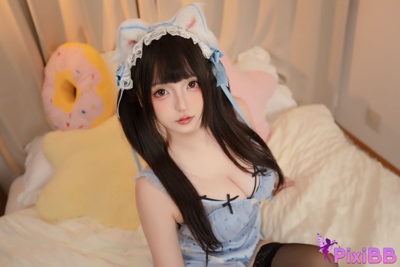 Cosplayer Kagurazaka Midwinter tabard kitten PixiBB.COM 116