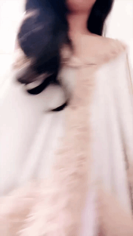 Flowers bloom and wealth W h y a r e l t g i s n o w d p PixiBB.COM 019