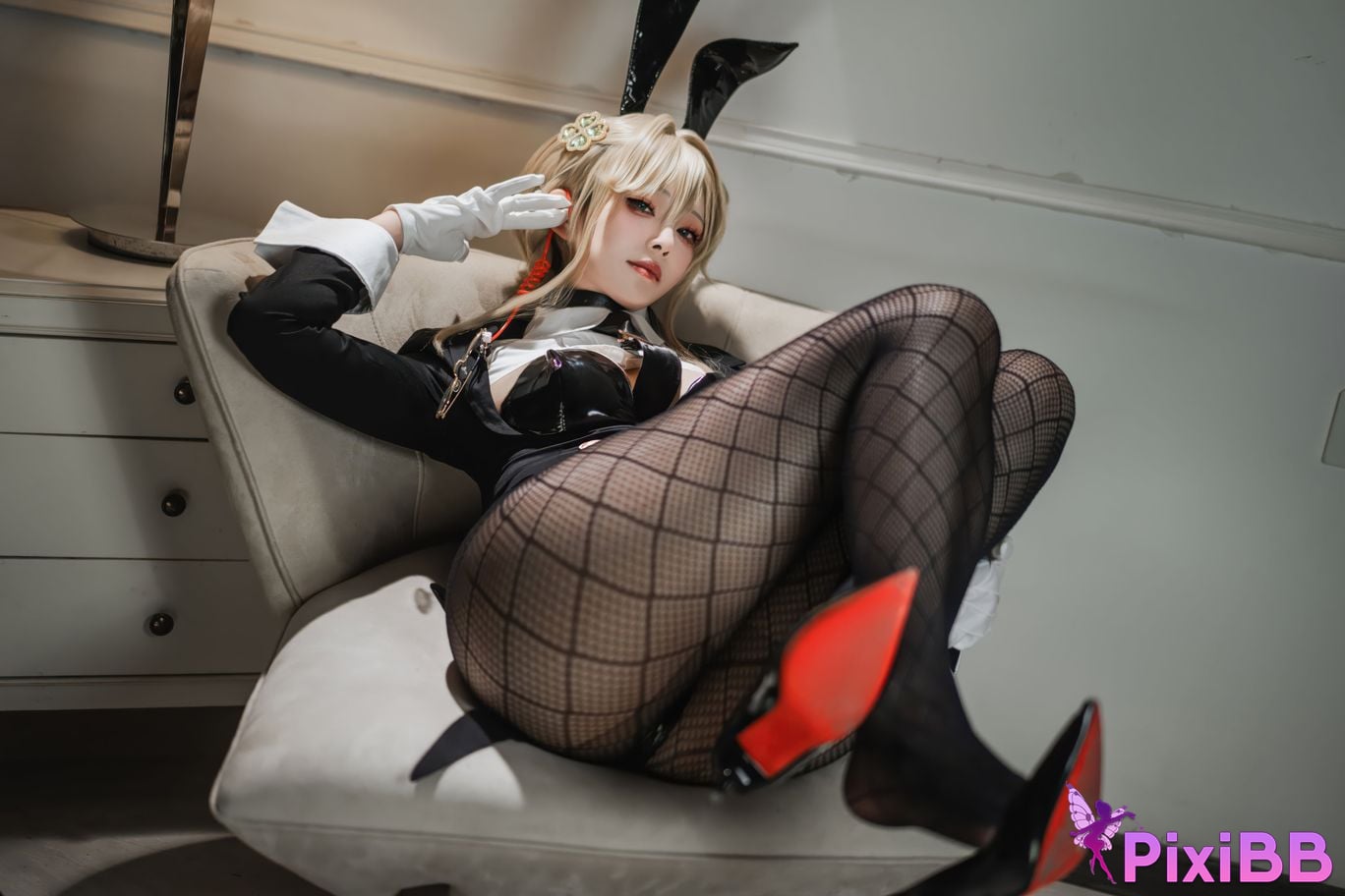 Cosplayer Natsuko Xia Xiazi NIKKE charity Agent Bunny PixiBB.COM 035