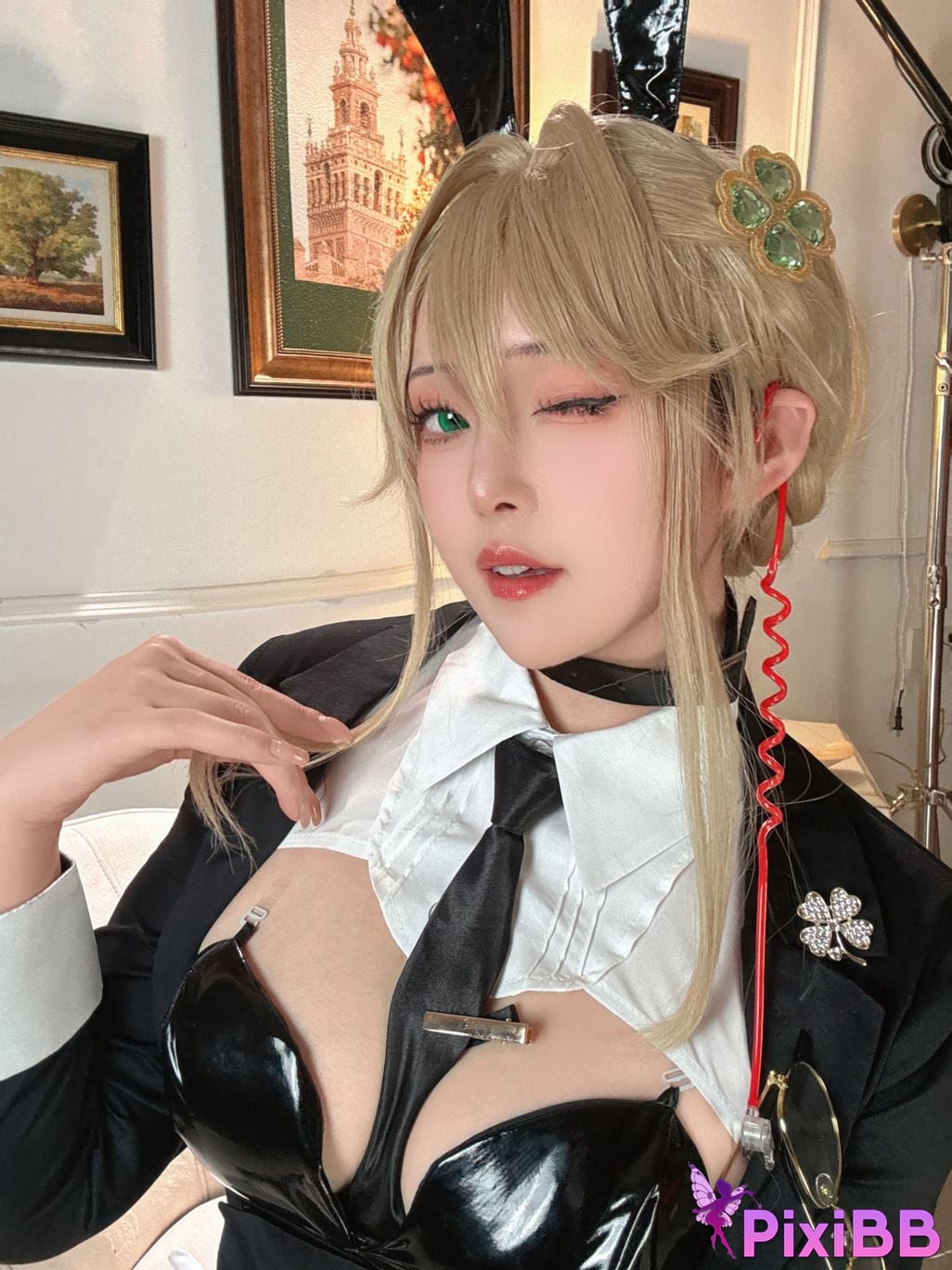 Cosplayer Natsuko Xia Xiazi NIKKE charity Agent Bunny PixiBB.COM 075