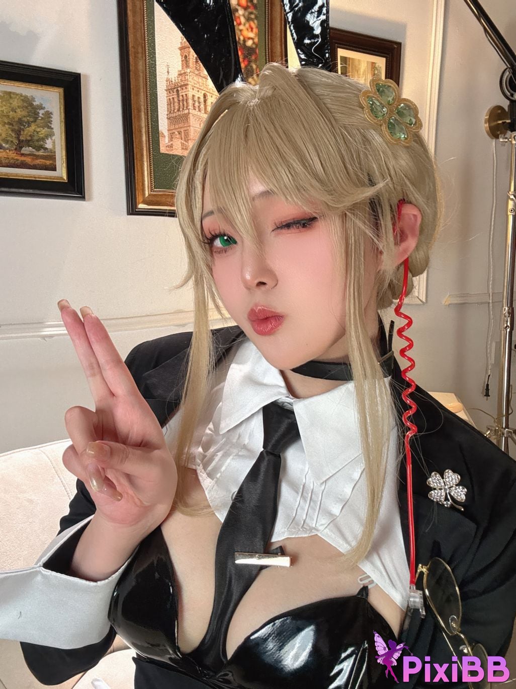 Cosplayer Natsuko Xia Xiazi NIKKE charity Agent Bunny PixiBB.COM 079