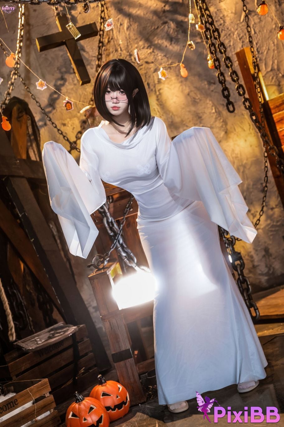 Cosplayer Qiqi be good ghost girl PixiBB.COM 001