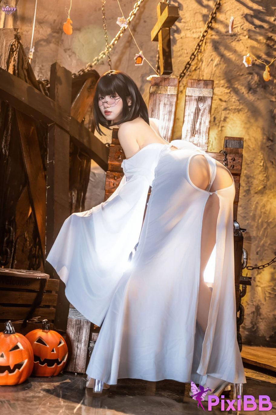 Cosplayer Qiqi be good ghost girl PixiBB.COM 022