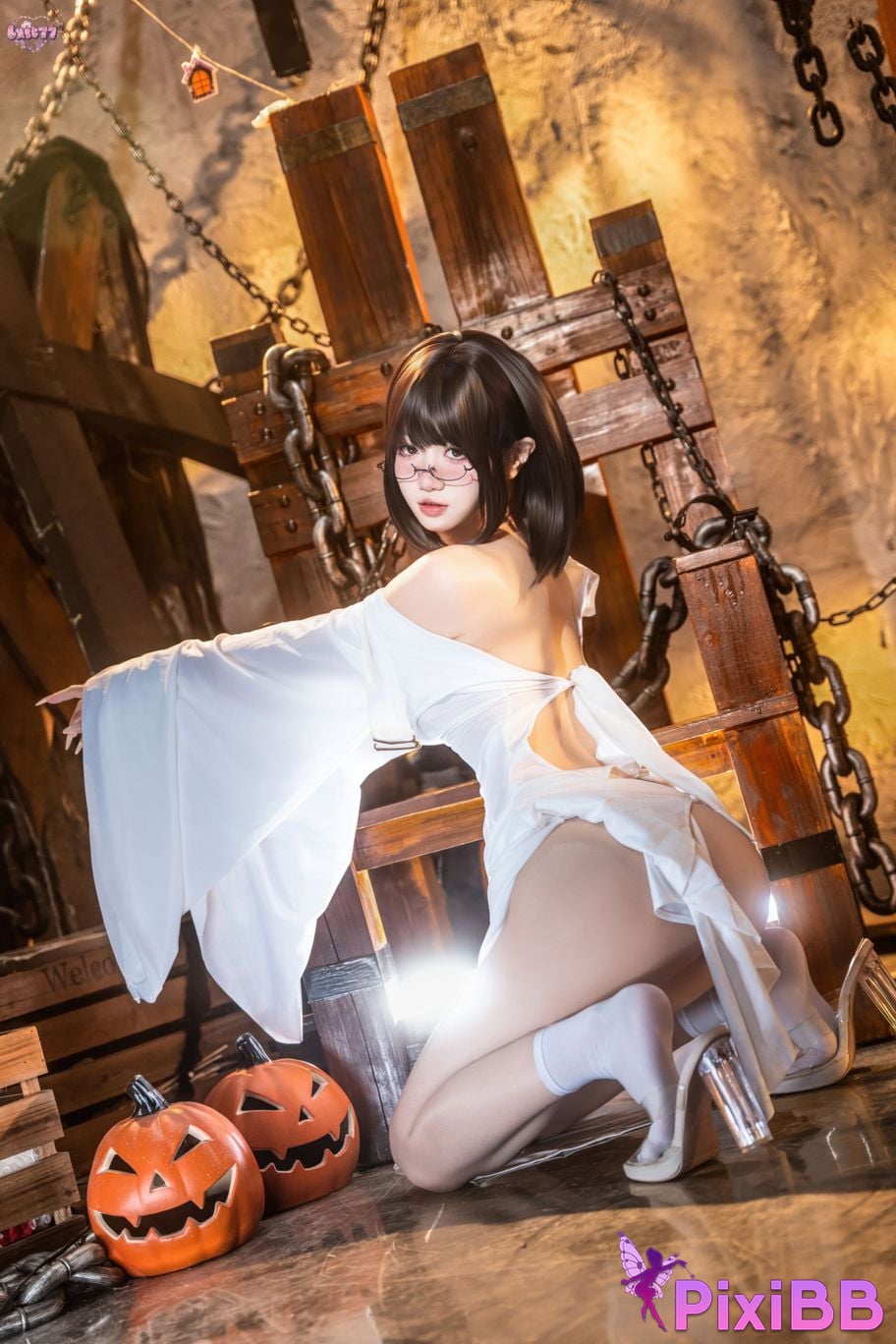 Cosplayer Qiqi be good ghost girl PixiBB.COM 028