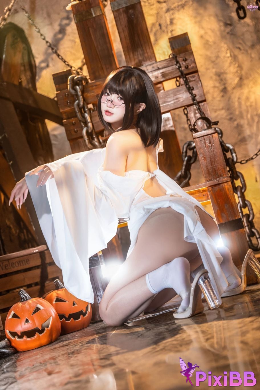 Cosplayer Qiqi be good ghost girl PixiBB.COM 029