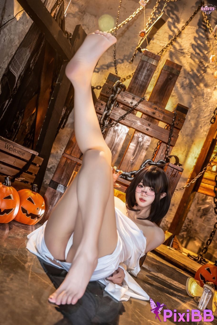 Cosplayer Qiqi be good ghost girl PixiBB.COM 043