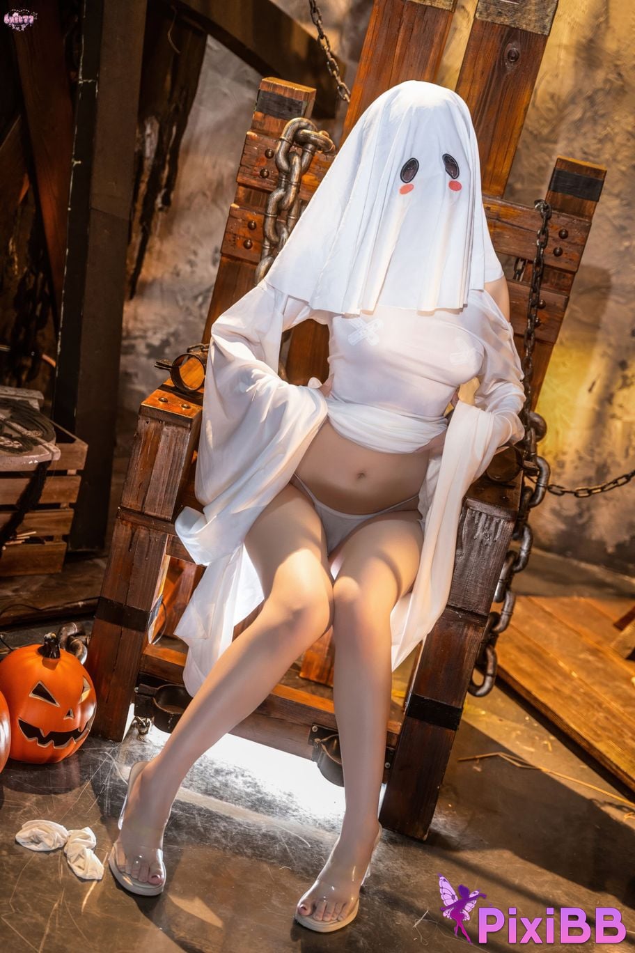 Cosplayer Qiqi be good ghost girl PixiBB.COM 060