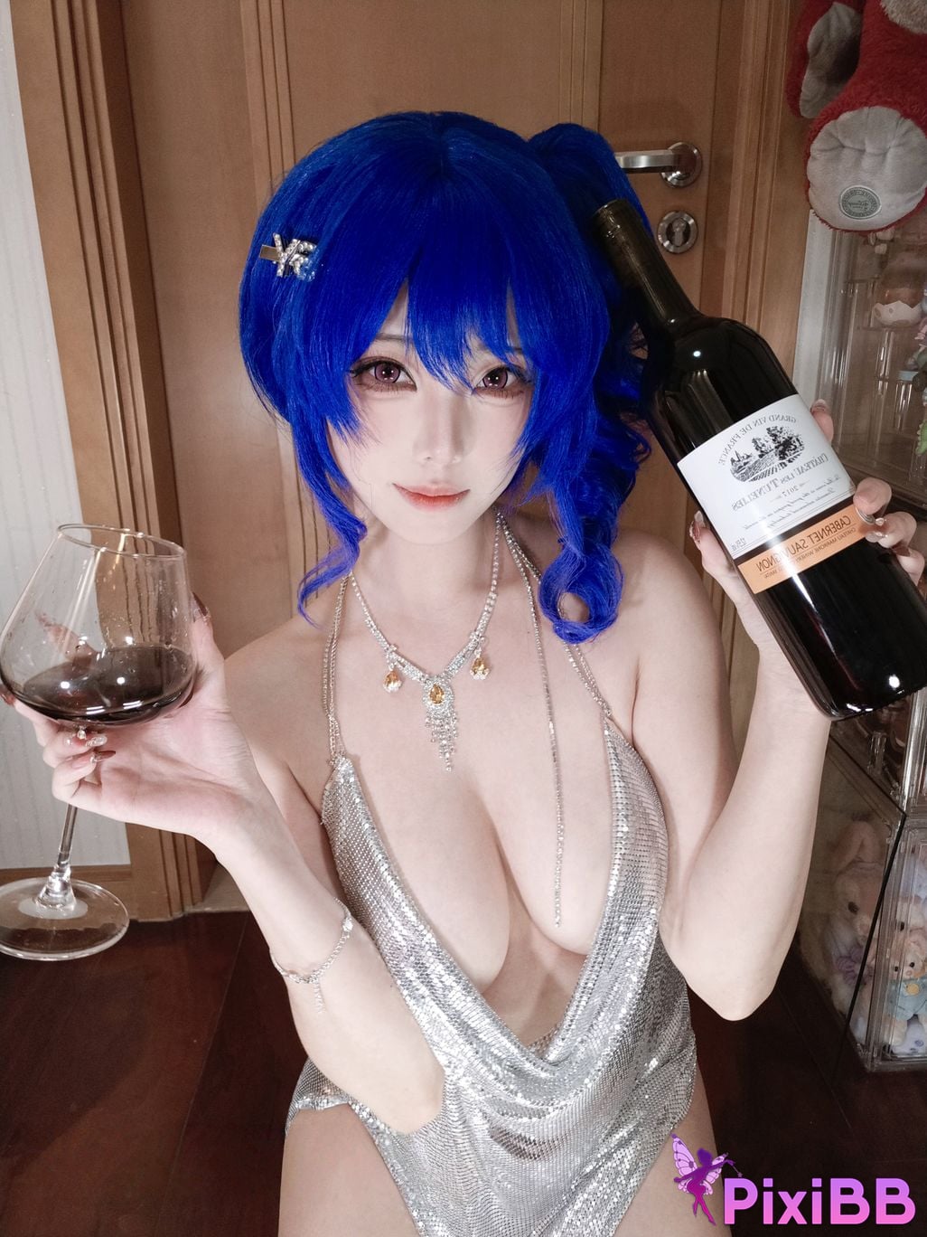 Cosplayer honey cat fur azur lane St. Louis dress selfie PixiBB.COM 009