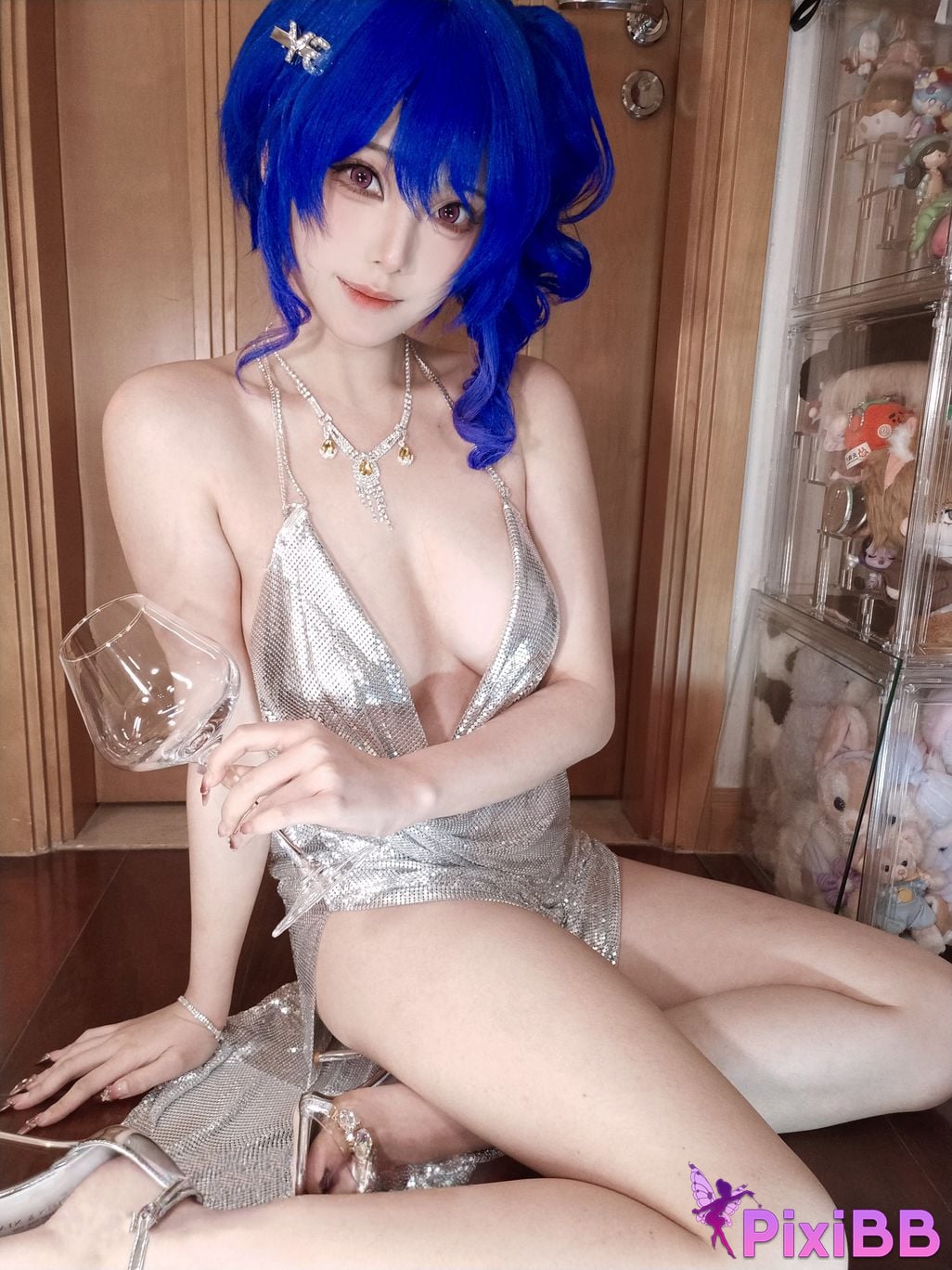 Cosplayer honey cat fur azur lane St. Louis dress selfie PixiBB.COM 016