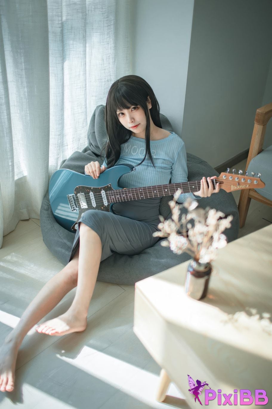 Cosplayer San Wu Ren Xing guitar sister PixiBB.COM 001
