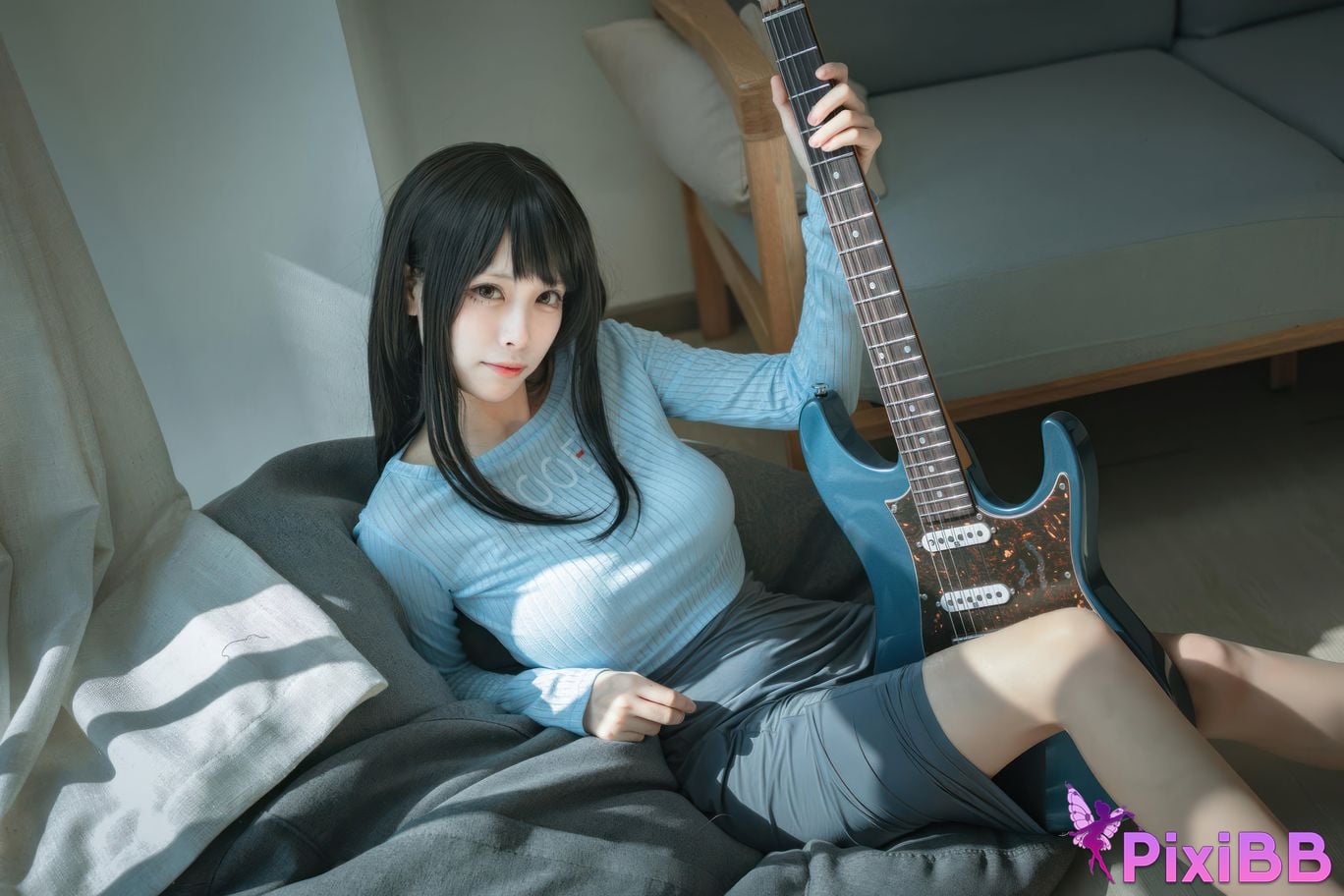 Cosplayer San Wu Ren Xing guitar sister PixiBB.COM 016