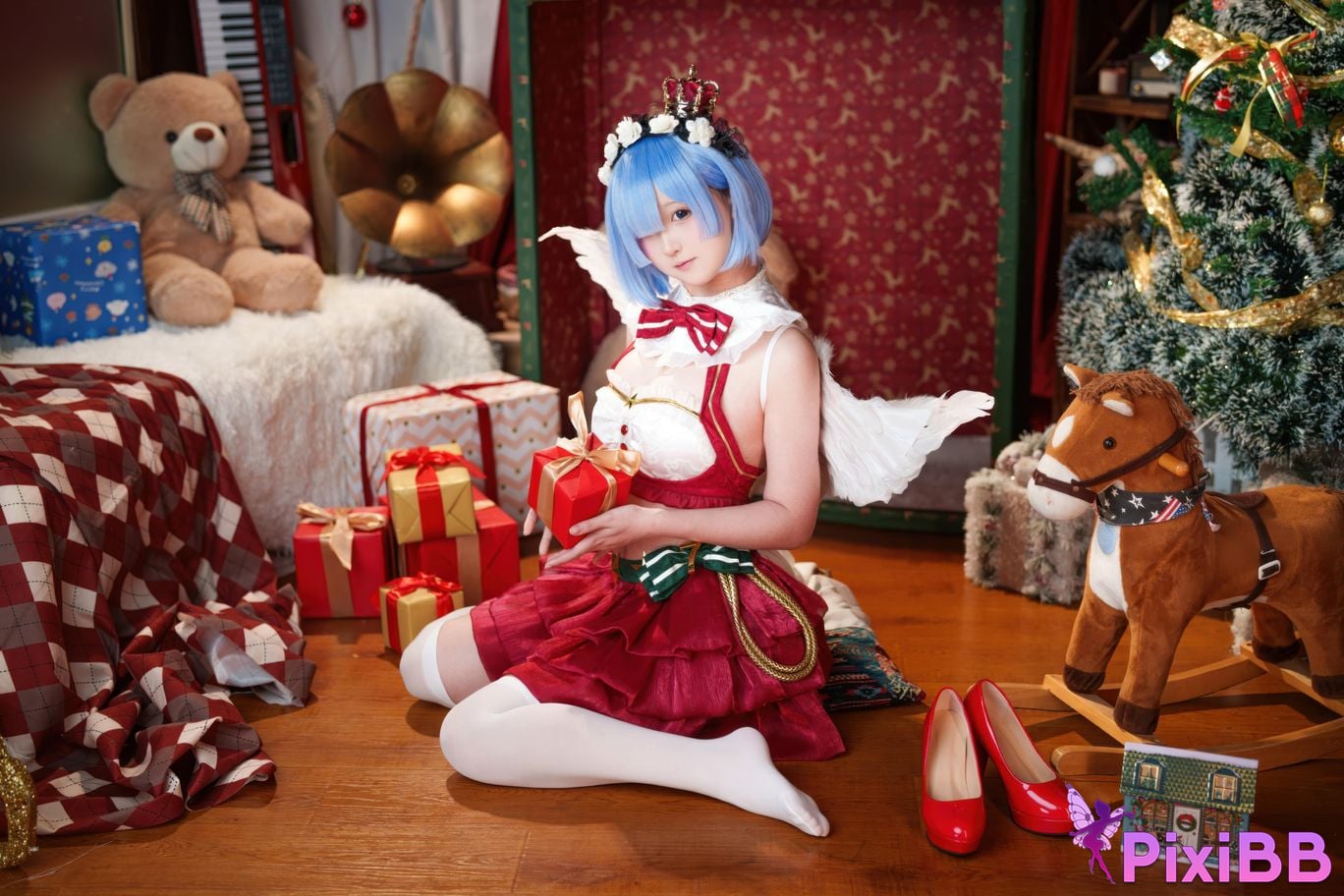 Cosplayer Seele Mai Rem Christmas story PixiBB.COM 010