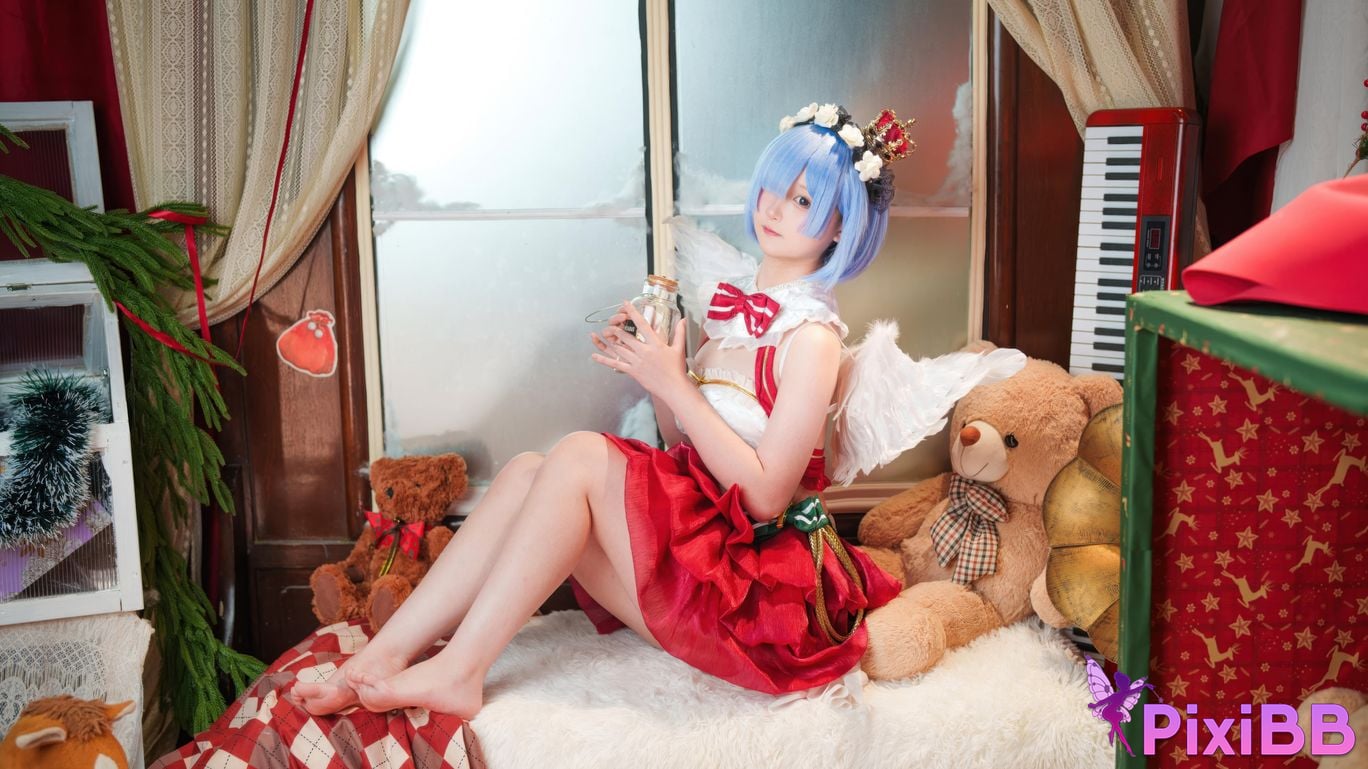 Cosplayer Seele Mai Rem Christmas story PixiBB.COM 033