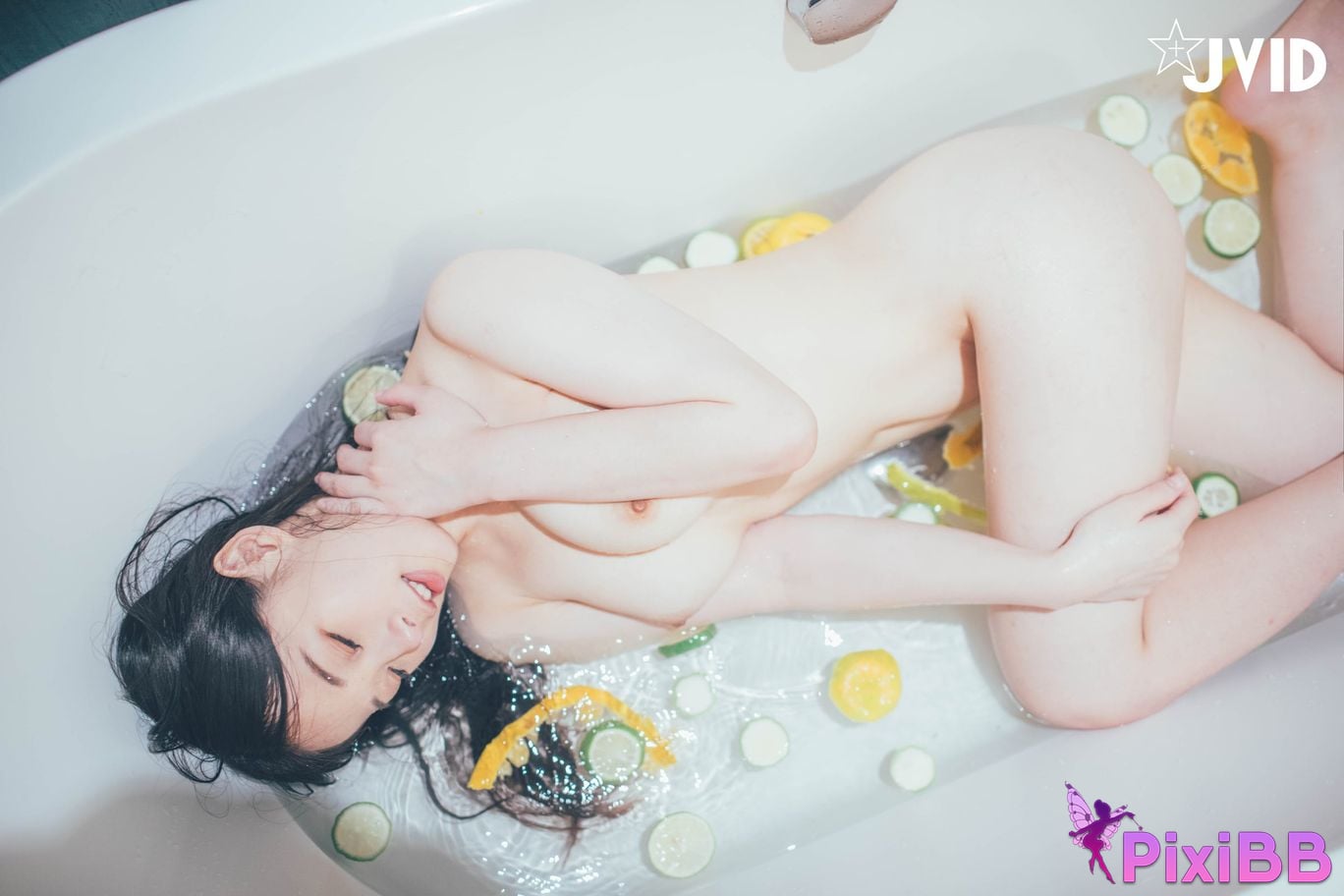 JVID Jamie Juice Ri Zu Nu You Le Qu Xie Mo Pen Zhang SEX Passionate cumshot PixiBB.COM 029