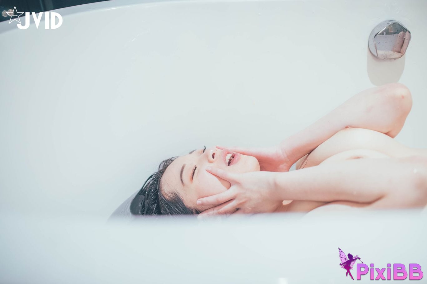 JVID Jamie Juice Ri Zu Nu You Le Qu Xie Mo Pen Zhang SEX Passionate cumshot PixiBB.COM 042