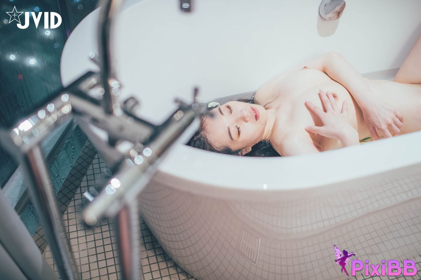 JVID Jamie Juice Ri Zu Nu You Le Qu Xie Mo Pen Zhang SEX Passionate cumshot PixiBB.COM 047