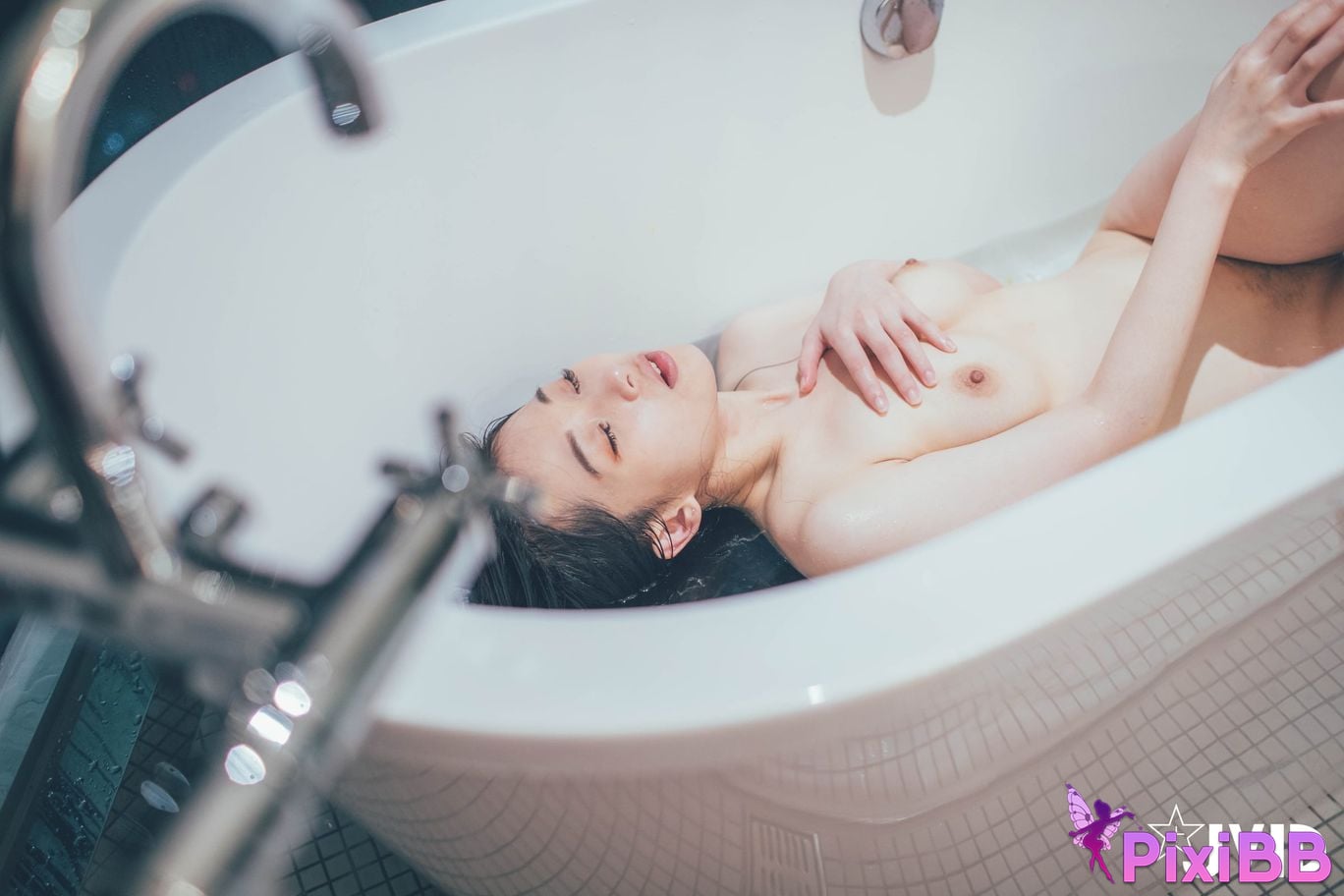 JVID Jamie Juice Ri Zu Nu You Le Qu Xie Mo Pen Zhang SEX Passionate cumshot PixiBB.COM 048