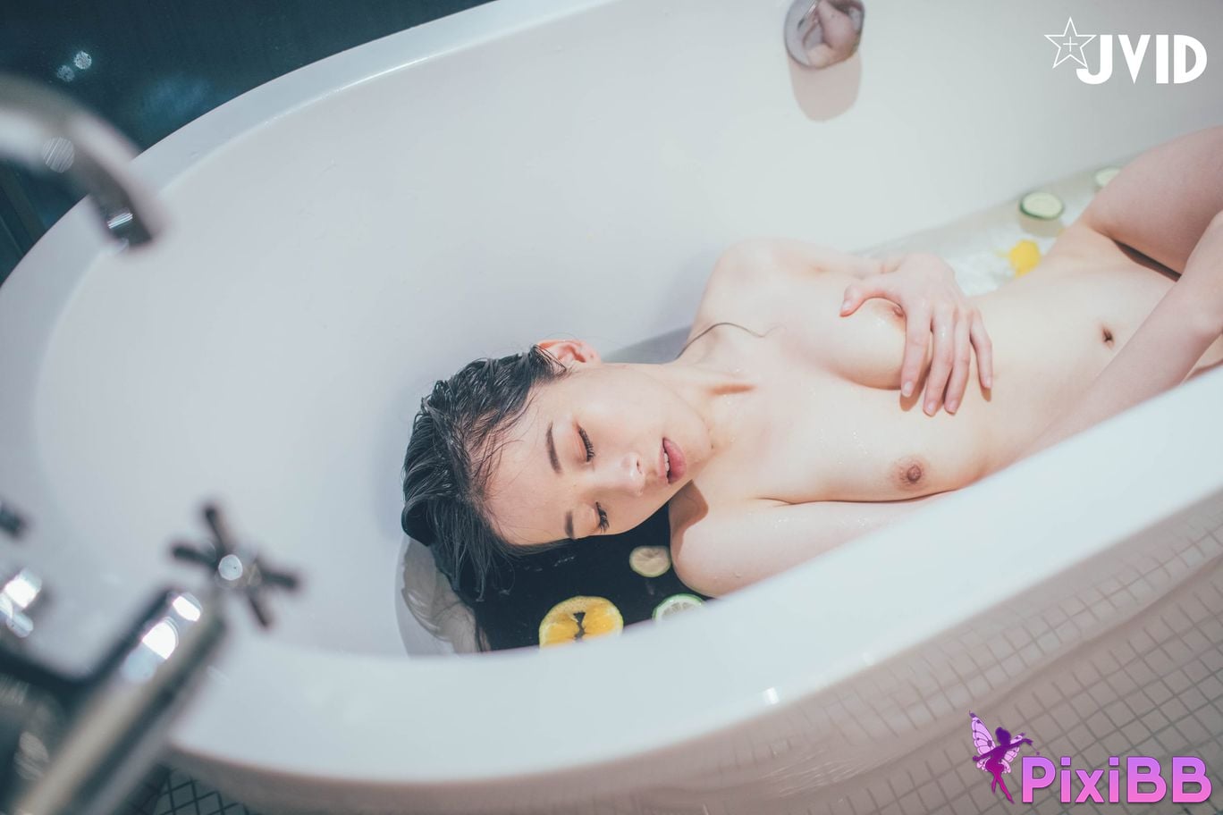 JVID Jamie Juice Ri Zu Nu You Le Qu Xie Mo Pen Zhang SEX Passionate cumshot PixiBB.COM 049