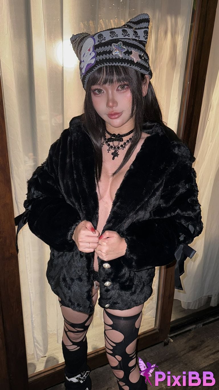 Coser ZinieQ UwU Girlfriend PixiBB.COM 021